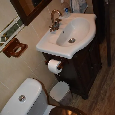 Adosado En *